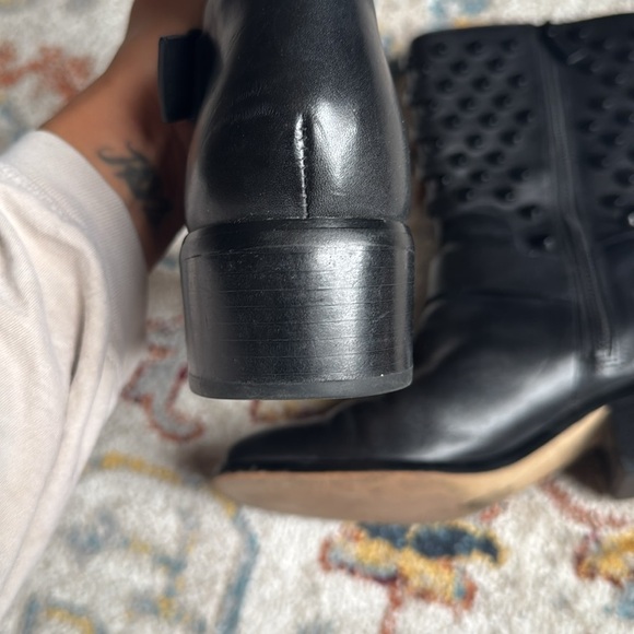 Michael Kors Bryan boots black leathered studded women’s size 5.5 - Picture 8 of 14
